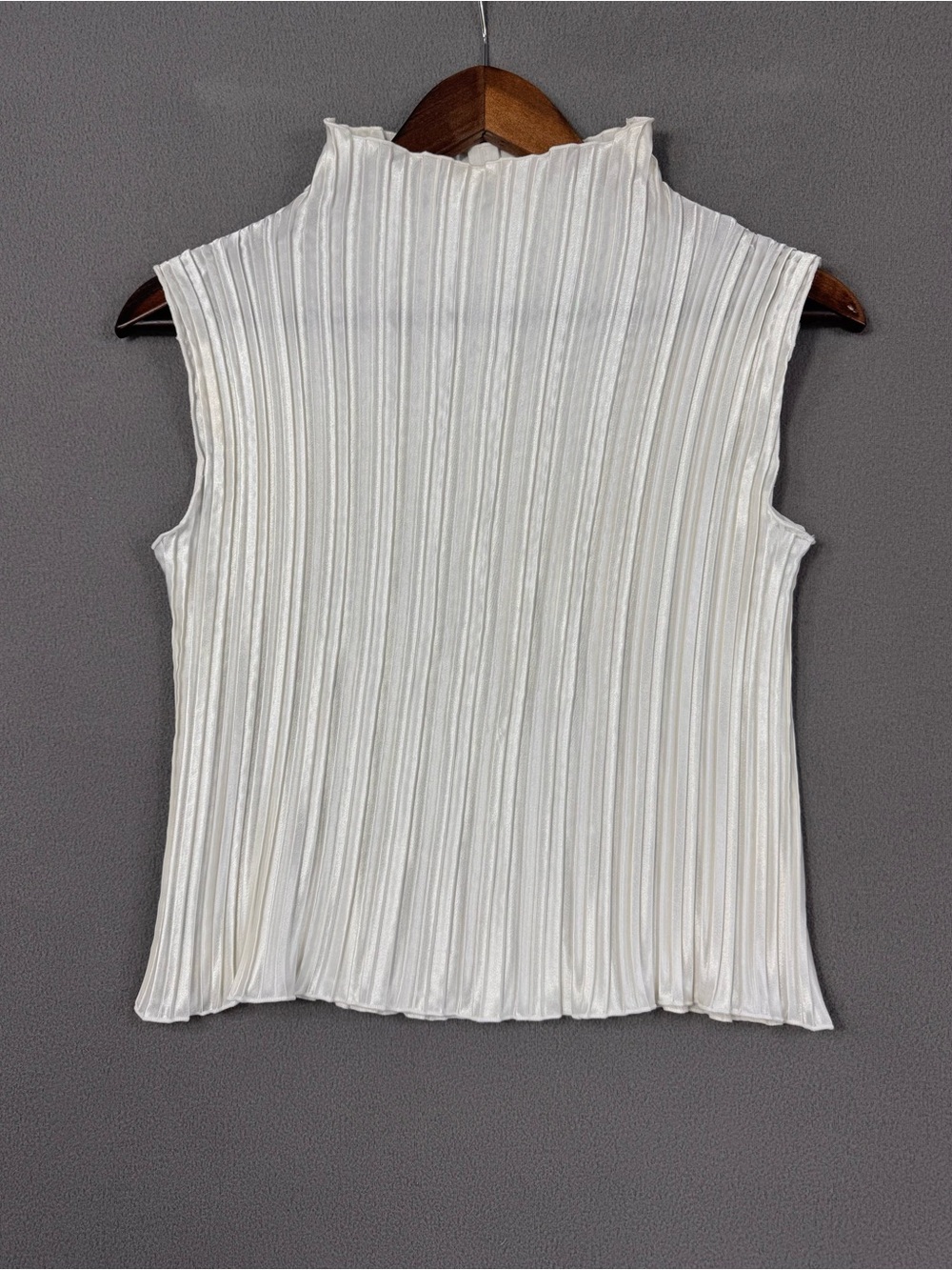 Vintage E.K. Designs Sleeveless Pleated Mock Neck Top in Satin Ivory White Color